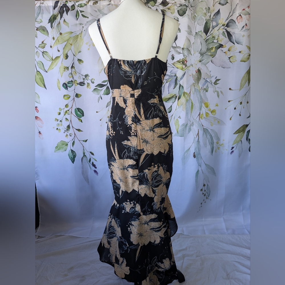 Lulu's High Low Mermaid Floral Dress - Picture 3 of 9